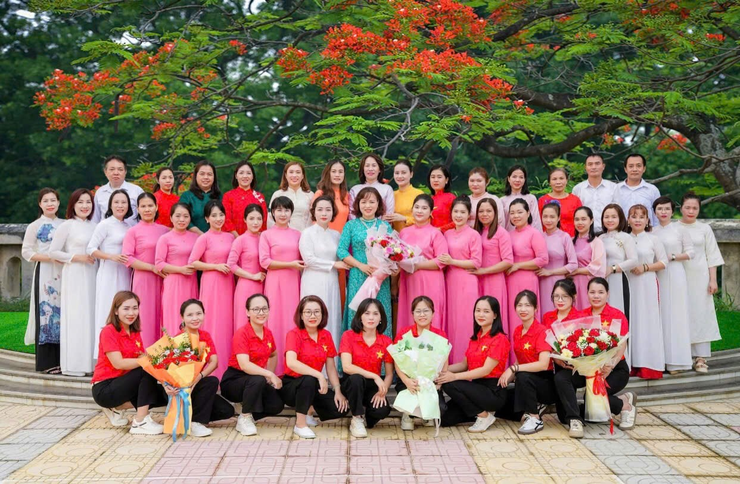 Bài viết về tấm gương người tốt việc tốt “Cô giáo Nguyễn Thị Hạnh – Người gieo yêu thương bằng trái tim của nhà giáo” Năm học 2025 - 2026- Ảnh 7.