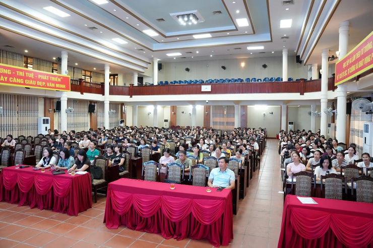 SƠN TÂY TẬP HUẤN NÂNG CAO KỸ NĂNG ỨNG DỤNG AI TRONG GIẢNG DẠY CHO KHỐI TIỂU HỌC- Ảnh 2.