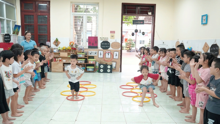 Bảo vệ trẻ em là trách nhiệm của gia đình và toàn xã hội- Ảnh 2.
