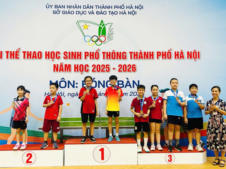 DẤU ẤN ĐOÀN THỂ THAO HỌC SINH PHƯỜNG VĨNH HƯNG THAM GIA GIẢI THỂ THAO HỌC SINH PHỔ THÔNG THÀNH PHỐ HÀ NỘI NĂM HỌC 2025 - 2026- Ảnh 4.