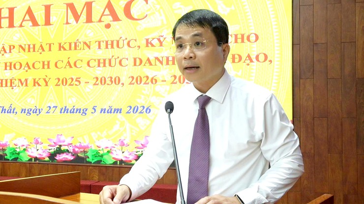 KHAI MẠC LỚP BỒI DƯỠNG, CẬP NHẬT KIẾN THỨC, KỸ NĂNG CHO CÁN BỘ NGUỒN QUY HOẠCH CÁC CHỨC DANH CÁN BỘ LÃNH ĐẠO, QUẢN LÝ DIỆN BAN THƯỜNG VỤ ĐẢNG ỦY QUẢN LÝ NHIỆM KỲ 2025 - 2030, 2026 - 2031- Ảnh 1.