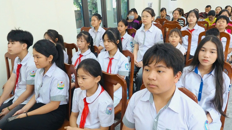 Hòa Xá vinh danh 71 học sinh tiêu biểu năm học 2025 - 2026- Ảnh 9.