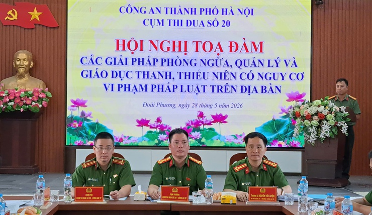 Cụm thi đua số 20 tổ chức hội nghị tọa đàm các giải pháp phòng ngừa, quản lý và giáo dục thanh thiếu niên có nguy cơ vi phạm pháp luật trên địa bàn. - Ảnh 1.