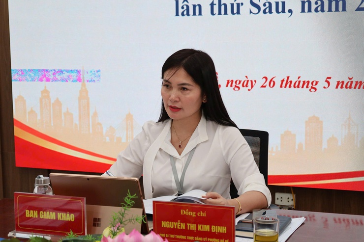 Chung khảo Cuộc thi chính luận tại phường Bồ Đề: Nhiều tác phẩm chất lượng, giàu tính thực tiễn- Ảnh 4.