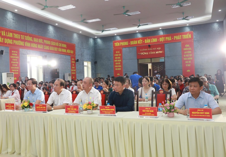 PHƯỜNG VĨNH HƯNG TỔ CHỨC LỄ PHÁT ĐỘNG
THÁNG HÀNH ĐỘNG VÌ TRẺ EM VÀ KHAI MẠC HÈ NĂM 2026- Ảnh 3.