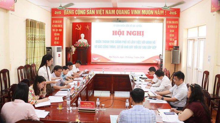 Đoàn Thanh tra  làm việc với UBND xã Đại Xuyên về công tác sắp xếp cơ sở nhà, đất dôi dư- Ảnh 1.
