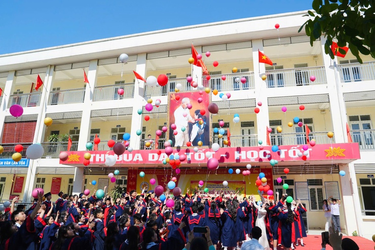 TRƯỜNG THCS NGUYỄN ĐỨC LƯỢNG TỔ CHỨC LỄ BẾ GIẢNG NĂM HỌC 2025-2026, TRƯỞNG THÀNH VÀ TRI ÂN CỦA HỌC SINH KHỐI 9 NIÊN KHÓA 2022-2026– MỘT NĂM HỌC NỖ LỰC – MỘT HÀNH TRÌNH ĐÁNG NHỚ- Ảnh 4.