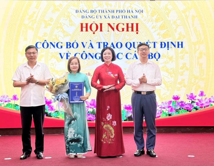 Đảng ủy xã Đại Thanh tổ chức hội nghị công bố và trao quyết định về công tác cán bộ.- Ảnh 3.