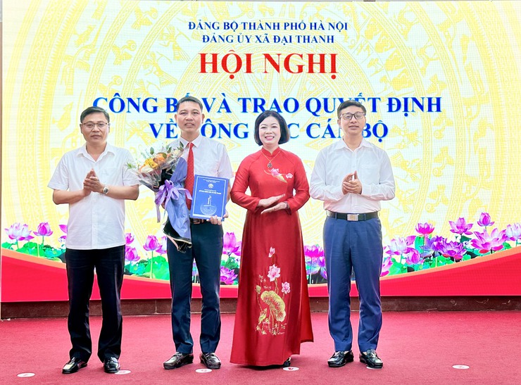 Đảng ủy xã Đại Thanh tổ chức hội nghị công bố và trao quyết định về công tác cán bộ.- Ảnh 5.