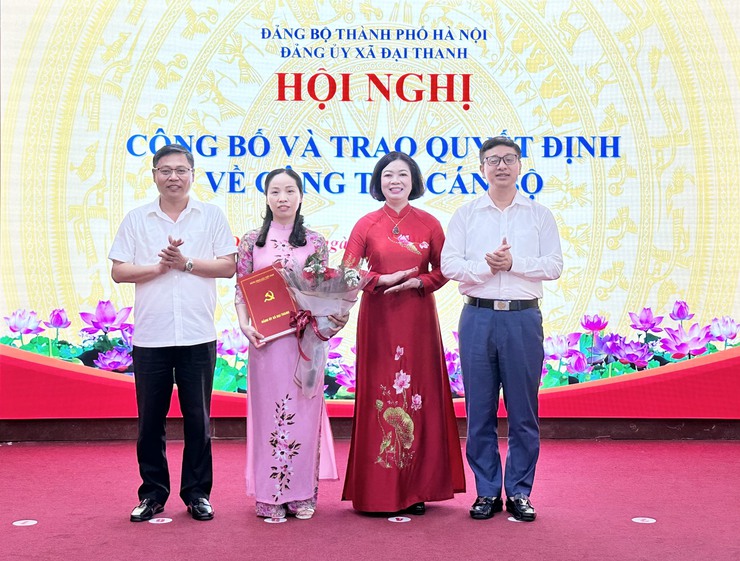 Đảng ủy xã Đại Thanh tổ chức hội nghị công bố và trao quyết định về công tác cán bộ.- Ảnh 4.