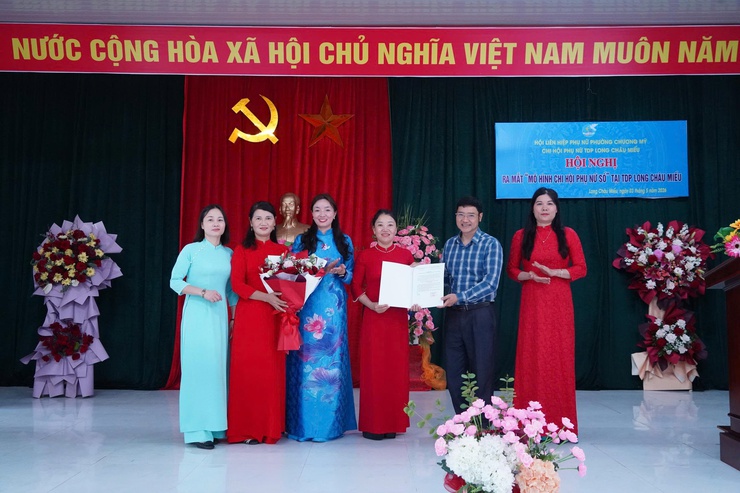 Phường Chương Mỹ ra mắt mô hình “Chi hội Phụ nữ số” tại TDP Long Châu Miếu- Ảnh 4.