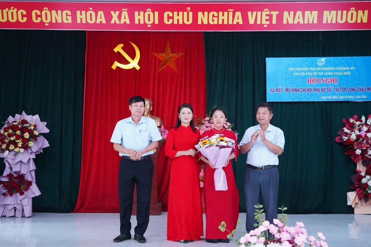 Phường Chương Mỹ ra mắt mô hình “Chi hội Phụ nữ số” tại TDP Long Châu Miếu- Ảnh 5.