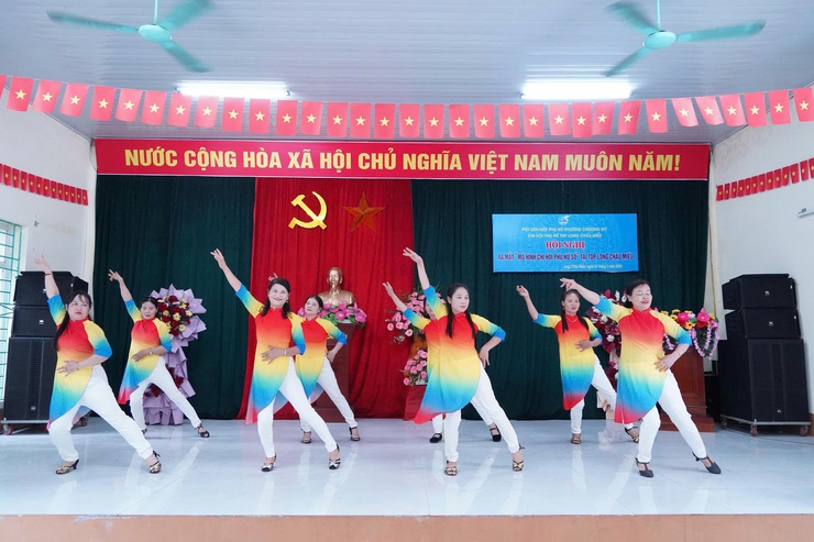 Phường Chương Mỹ ra mắt mô hình “Chi hội Phụ nữ số” tại TDP Long Châu Miếu- Ảnh 2.