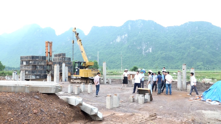 Đoàn giám sát HĐND xã Mỹ Đức giám sát tiến độ xây dựng các công trình dự án trên địa bàn xã- Ảnh 8.