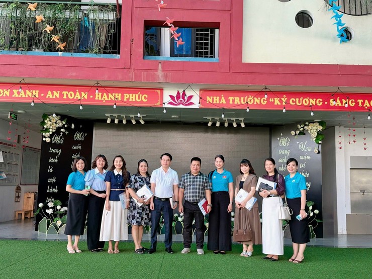 Trường Mầm non Hoàng Liệt đón đoàn giám sát trực tiếp việc thực hiện về ATTP bếp ăn bán trú trường học đợt 1 năm 2026- Ảnh 1.