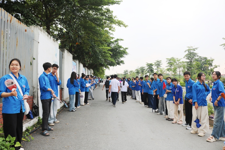 Gần 960 thí sinh xã Quốc Oai chính thức bước vào kỳ thi lớp 10- Ảnh 17.