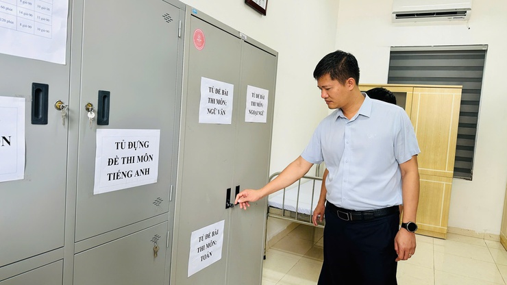 CÁC ĐỒNG CHÍ LÃNH ĐẠO XÃ THƯ LÂM THĂM, ĐỘNG VIÊN CÁC ĐIỂM THI TUYỂN SINH VÀO LỚP 10 THPT NĂM HỌC 2026 – 2027- Ảnh 6.