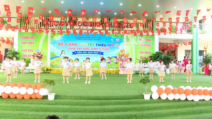 TRƯỜNG MẦM NON THƯ LÂM TỔ CHỨC BẾ GIẢNG NĂM HỌC 2025 – 2026, CHIA TAY HỌC SINH 5 TUỔI VÀ VUI TẾT THIẾU NHI 1/6- Ảnh 11.