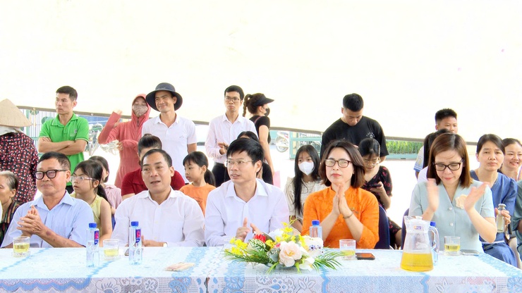 TRƯỜNG MẦM NON THƯ LÂM TỔ CHỨC BẾ GIẢNG NĂM HỌC 2025 – 2026, CHIA TAY HỌC SINH 5 TUỔI VÀ VUI TẾT THIẾU NHI 1/6- Ảnh 2.