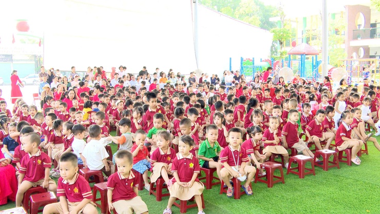 TRƯỜNG MẦM NON THƯ LÂM TỔ CHỨC BẾ GIẢNG NĂM HỌC 2025 – 2026, CHIA TAY HỌC SINH 5 TUỔI VÀ VUI TẾT THIẾU NHI 1/6- Ảnh 9.