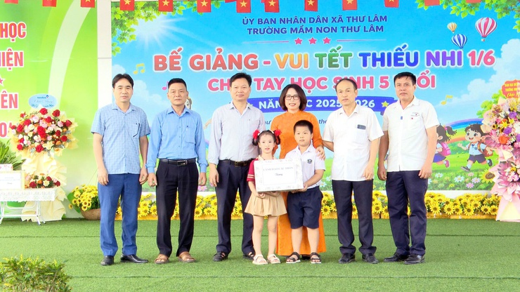 TRƯỜNG MẦM NON THƯ LÂM TỔ CHỨC BẾ GIẢNG NĂM HỌC 2025 – 2026, CHIA TAY HỌC SINH 5 TUỔI VÀ VUI TẾT THIẾU NHI 1/6- Ảnh 5.