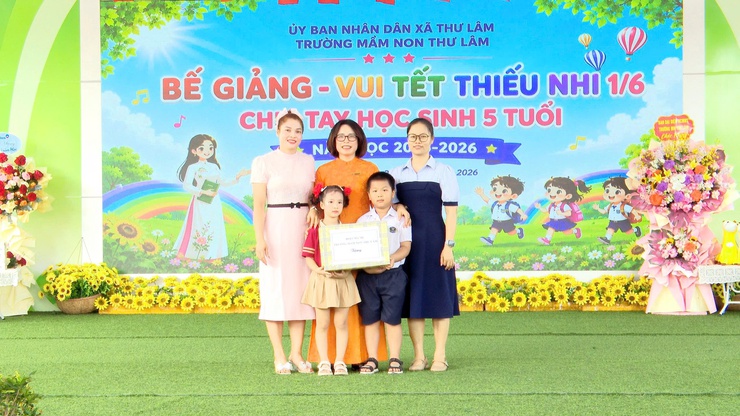 TRƯỜNG MẦM NON THƯ LÂM TỔ CHỨC BẾ GIẢNG NĂM HỌC 2025 – 2026, CHIA TAY HỌC SINH 5 TUỔI VÀ VUI TẾT THIẾU NHI 1/6- Ảnh 20.
