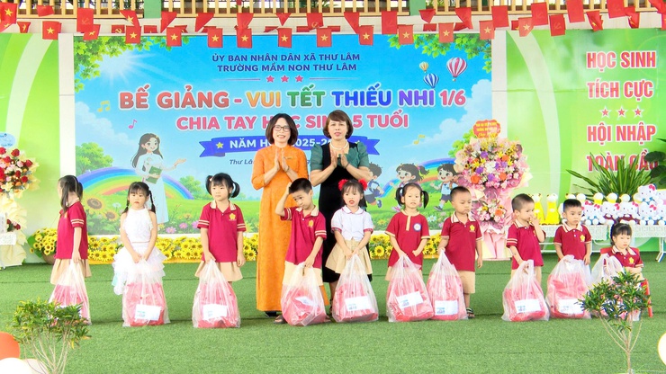 TRƯỜNG MẦM NON THƯ LÂM TỔ CHỨC BẾ GIẢNG NĂM HỌC 2025 – 2026, CHIA TAY HỌC SINH 5 TUỔI VÀ VUI TẾT THIẾU NHI 1/6- Ảnh 22.