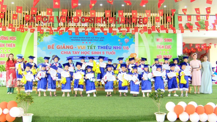 TRƯỜNG MẦM NON THƯ LÂM TỔ CHỨC BẾ GIẢNG NĂM HỌC 2025 – 2026, CHIA TAY HỌC SINH 5 TUỔI VÀ VUI TẾT THIẾU NHI 1/6- Ảnh 35.