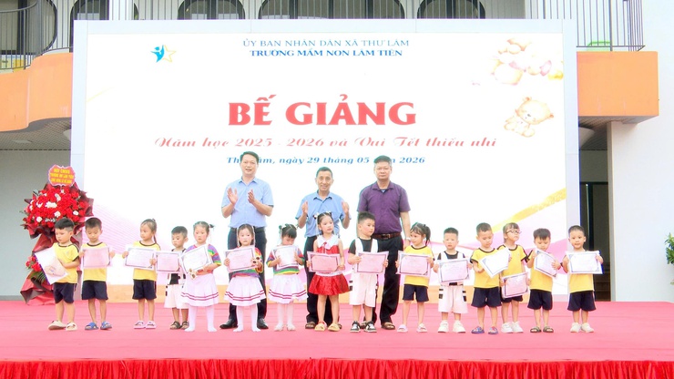 TRƯỜNG MẦM NON LÂM TIÊN TỔ CHỨC LỄ BẾ GIẢNG NĂM HỌC 2025 – 2026 VÀ VUI TẾT THIẾU NHI 1/6- Ảnh 25.