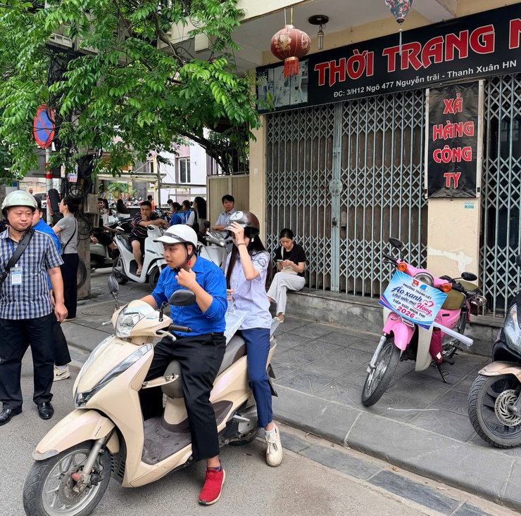 1.091 học sinh phường Thanh Liệt hoàn thành ngày thi đầu tiên kỳ thi tuyển sinh vào lớp 10 THPT- Ảnh 3.