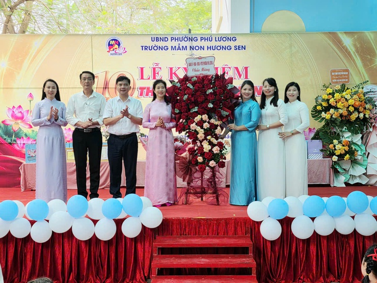 Trường Mầm non Hương Sen Kỷ niệm 10 năm thành lập : Phấn đấu xây dựng ngôi trường Hạnh phúc- Ảnh 1.