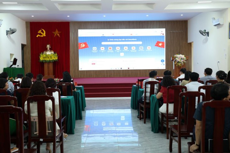 Xuân Mai triển khai một số nhiệm vụ trọng tâm về chuyển đổi số và công tác kiểm tra giám sát của Đảng- Ảnh 4.