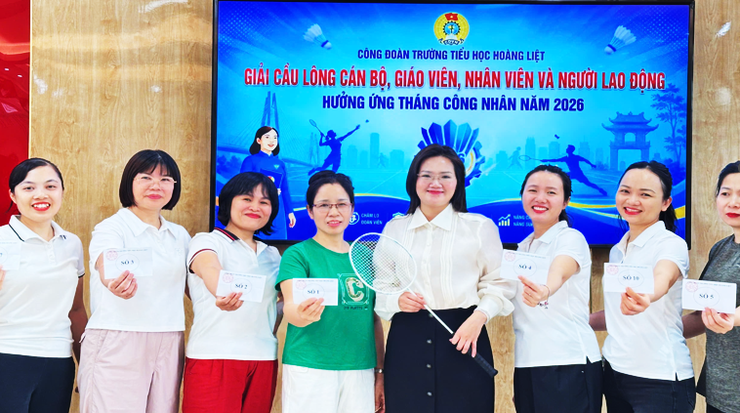 Sôi nổi Giải Cầu lông dành cho cán bộ, giáo viên, nhân viên và người lao động trường Tiểu học Hoàng Liệt - hưởng ứng Tháng Công nhân năm 2026- Ảnh 2.