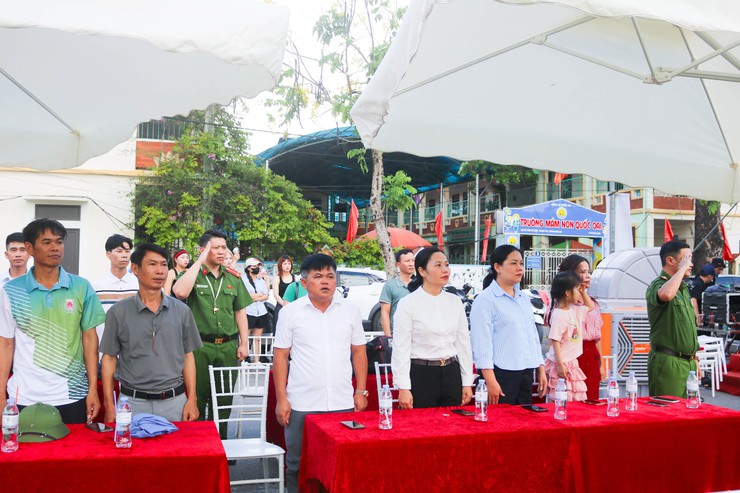 Khai mạc giải bóng đá U40+ xã Quốc Oai lần thứ I năm 2026- Ảnh 2.