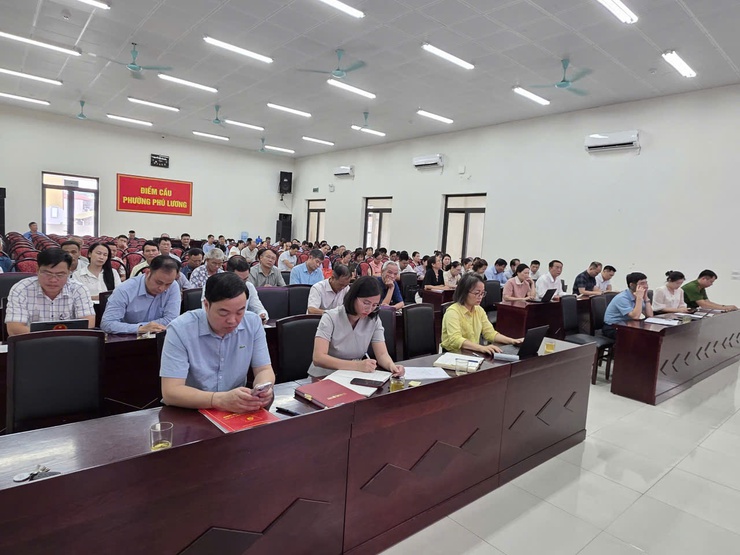 Phú Lương tập trung đẩy mạnh chuyển đổi số, quyết liệt giải quyết các điểm nghẽn trong tháng 6 năm 2026- Ảnh 1.
