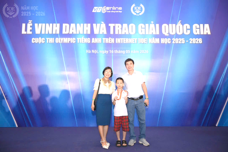 Lễ Vinh danh và trao giải cấp Quốc gia cuộc thi Olympic Tiếng Anh trên Internet (IOE) 2025-2026 tại Hà Nội - Lan tỏa tinh thần học tiếng Anh trong kỉ nguyên mới- Ảnh 3.