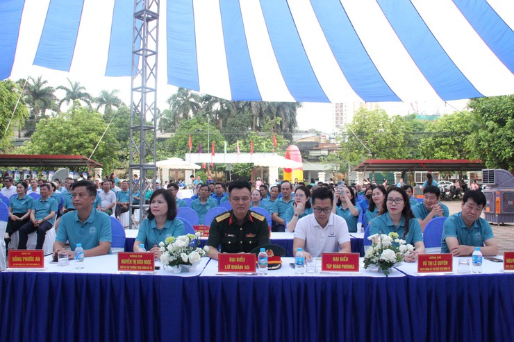 Hòa Lạc chung tay hành động vì môi trường xanh, đô thị đáng sống- Ảnh 2.