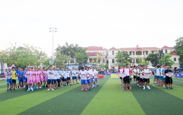 Khai mạc giải bóng đá U40+ xã Quốc Oai lần thứ I năm 2026- Ảnh 4.
