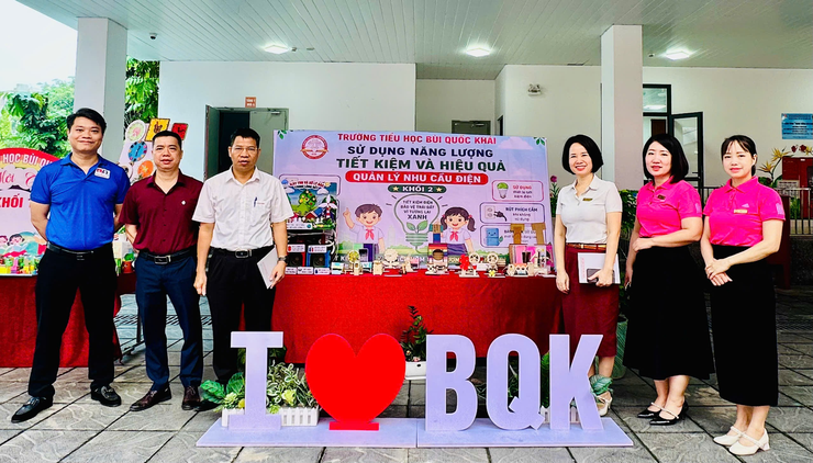 Trường Tiểu học Bùi Quốc Khái tổ chức chương trình “Sử dụng năng lượng tiết kiệm và hiệu quả, quản lý nhu cầu điện”- Ảnh 5.