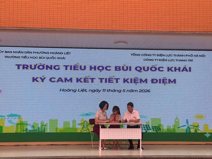Trường Tiểu học Bùi Quốc Khái tổ chức chương trình “Sử dụng năng lượng tiết kiệm và hiệu quả, quản lý nhu cầu điện”- Ảnh 7.
