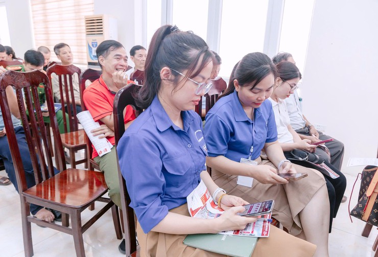 Xã Ứng Thiên tập huấn kỹ năng số cho Tổ chuyển đổi số cộng đồng- Ảnh 3.