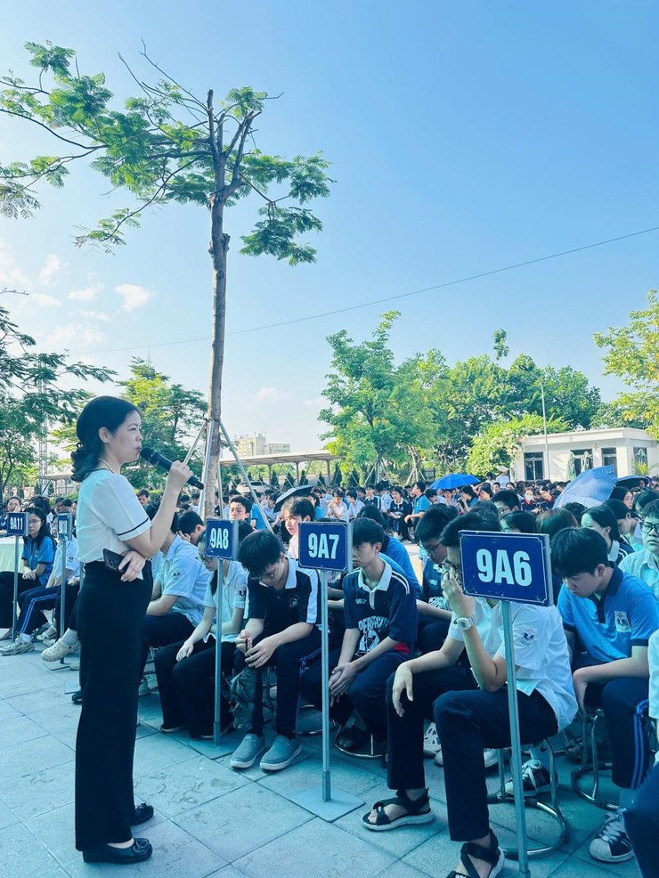 Sẵn sàng hành trang vào lớp 10: Trường THCS Linh Đàm phổ biến quy chế và đồng hành cùng sĩ tử lớp 9- Ảnh 9.