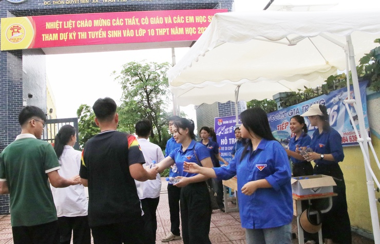 XÃ TRẦN PHÚ: THÍ SINH BÌNH TĨNH, TỰ TIN TRONG NGÀY THI ĐẦU TIÊN KỲ THI TUYỂN SINH VÀO LỚP 10 THPT NĂM HỌC 2026-2027- Ảnh 5.