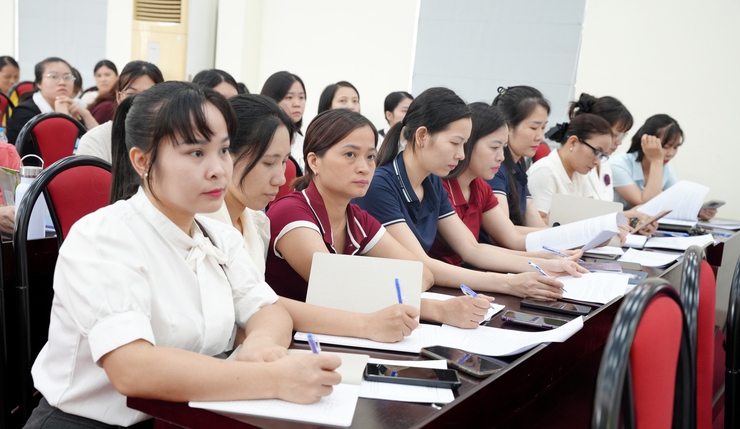 Phường Yên Nghĩa đẩy mạnh công tác giáo dục quốc phòng và an ninh năm 2026
- Ảnh 2.