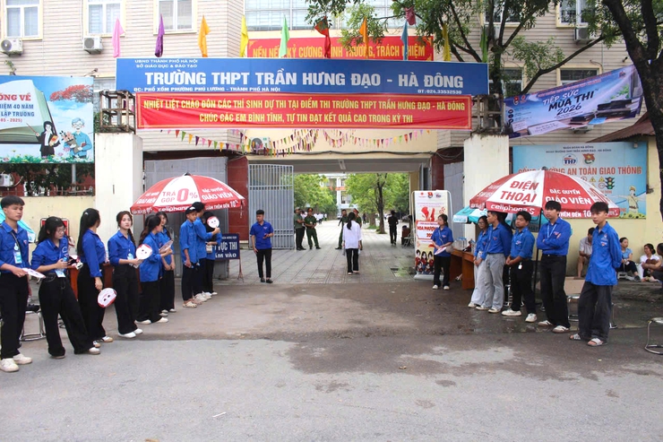 Hơn 1.000 học sinh phường Phú Lương bước vào bài thi tuyển sinh vào lớp 10 THPT công lập năm học 2026 – 2027- Ảnh 1.