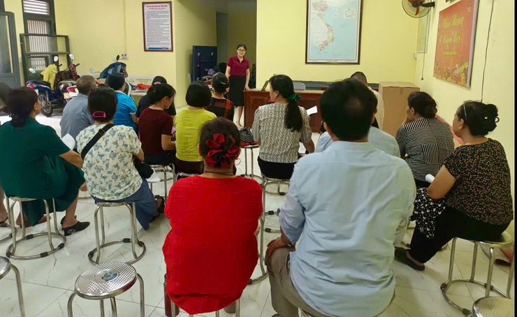 Phường Thanh Liệt triển khai chiến dịch vệ sinh môi trường, diệt bọ gậy phòng chống sốt xuất huyết- Ảnh 2.