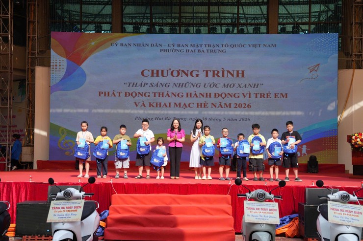 Phường Hai Bà Trưng tổ chức Chương trình “ Thắp sáng những ước mơ xanh”, phát động Tháng hành động vì trẻ em và khai mạc Hè năm 2026.- Ảnh 16.
