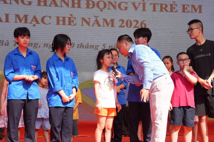 Phường Hai Bà Trưng tổ chức Chương trình “ Thắp sáng những ước mơ xanh”, phát động Tháng hành động vì trẻ em và khai mạc Hè năm 2026.- Ảnh 22.