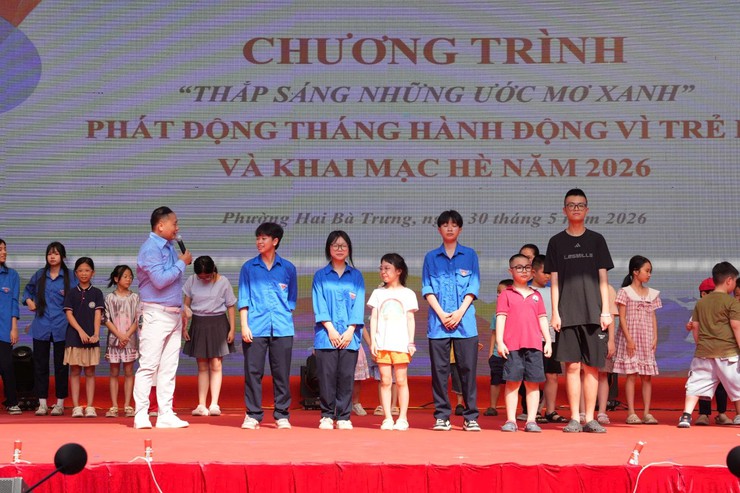 Phường Hai Bà Trưng tổ chức Chương trình “ Thắp sáng những ước mơ xanh”, phát động Tháng hành động vì trẻ em và khai mạc Hè năm 2026.- Ảnh 20.
