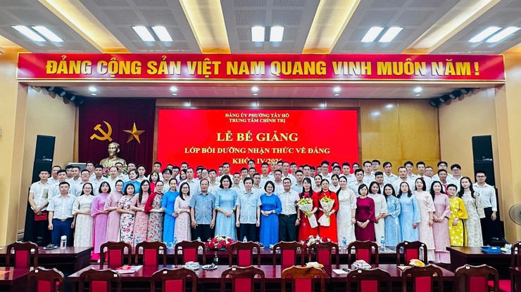 98 học viên hoàn thành lớp bồi dưỡng nhận thức về Đảng khóa IV/2026- Ảnh 2.